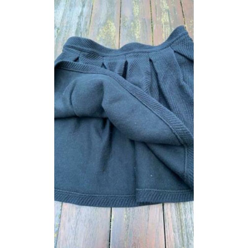 Zwart rokje Zara maat 152 ZGAN