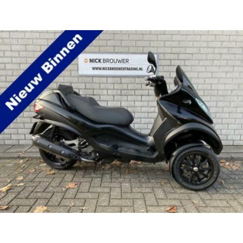 Piaggio MP3 400 LT Sport 16 X MP3 400 op voorraad (bj 2009)