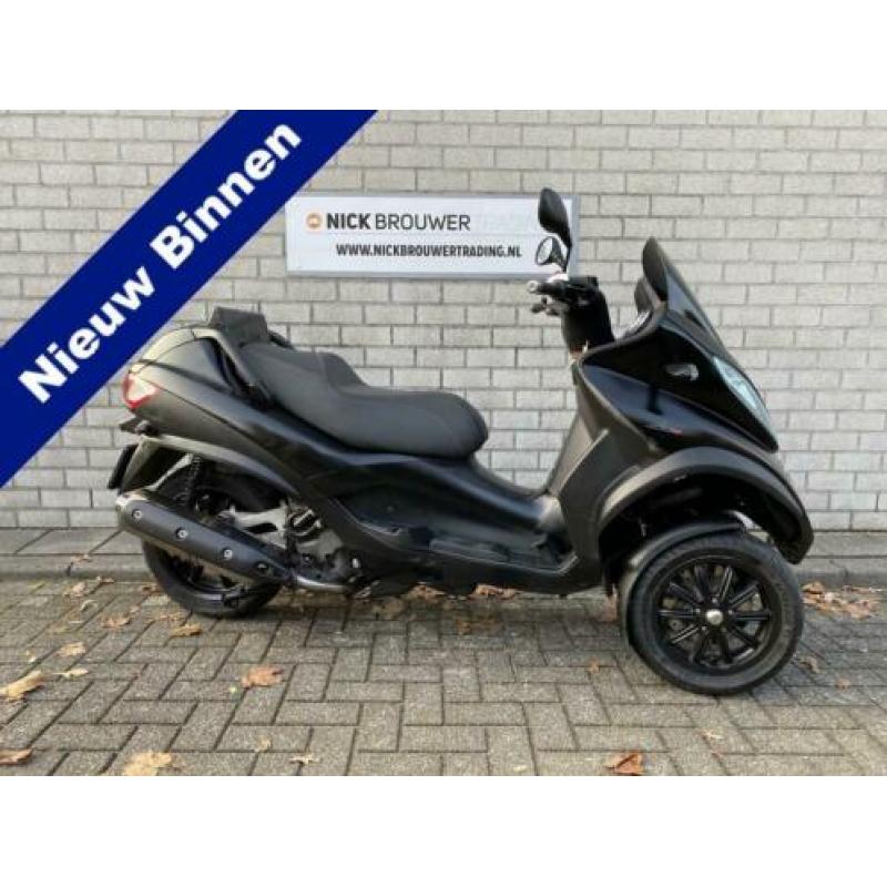 Piaggio MP3 400 LT Sport 16 X MP3 400 op voorraad (bj 2009)
