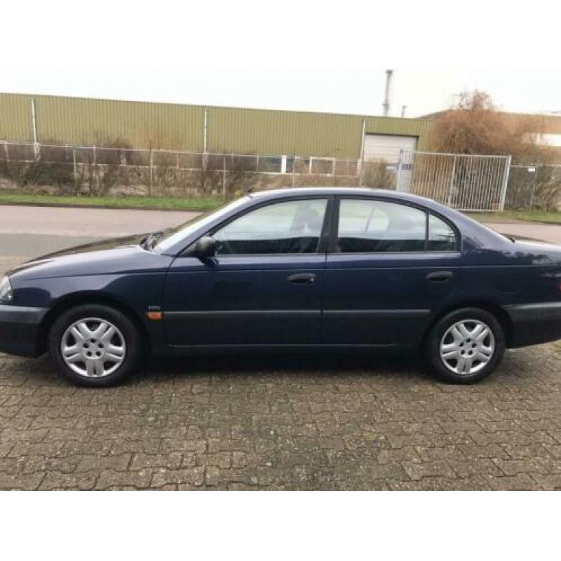 Toyota Avensis 1.8 Linea Terra SDN 2002 TOPSTAAT!!!