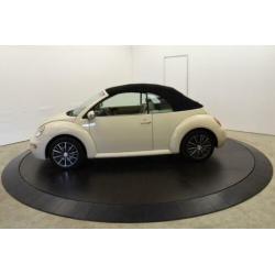 Volkswagen New Beetle Cabriolet 2.0 Highline PDC Stoelverw