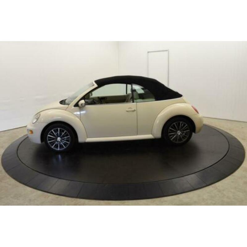Volkswagen New Beetle Cabriolet 2.0 Highline PDC Stoelverw