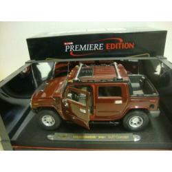 Hummer H2 bordeaux Maisto 1:18 KRD