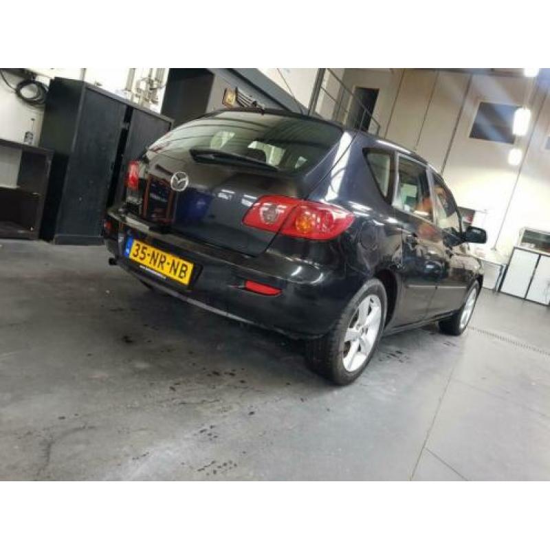 Mazda 3 1.6 Hatchback 2004 Zwart