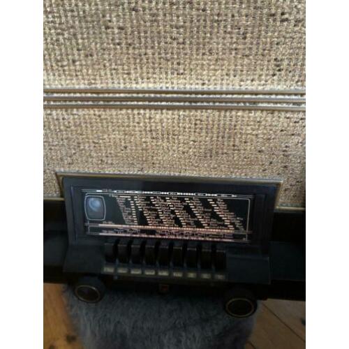 Oude radio (Philips 735A)
