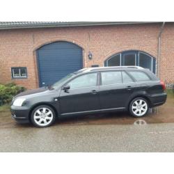 Toyota Avensis Wagon 2.0 VVTi Linea Luna apk 01-07-2020