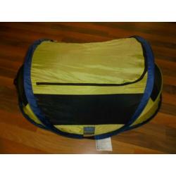 Deryan travel cot baby