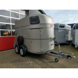 Zeer mooie polyester Bockmann Master met aluminium vloer.