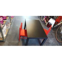 Ikea kinder tafel met stoeltjes