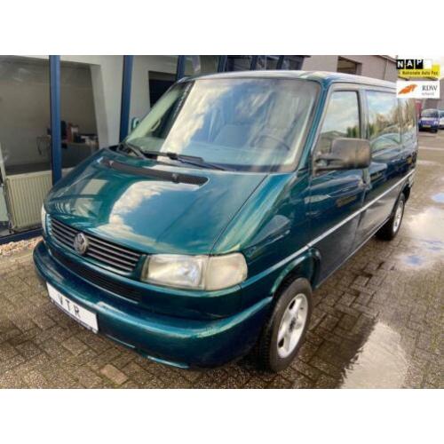 Volkswagen Transporter Caravelle CL 2.5 Syncro Benzine 8 Per
