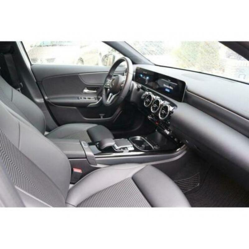 Mercedes-Benz A-Klasse 180 Progressive 7G-DCT Wide Screen Na