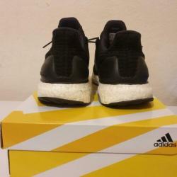 Adidas UltraBoost 4.0 maat 42