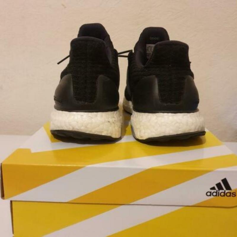 Adidas UltraBoost 4.0 maat 42