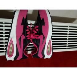Nieuwe Nike damesschoenen maat 39