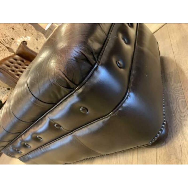 Originele Engelse XL Chesterfield hocker voetenbank