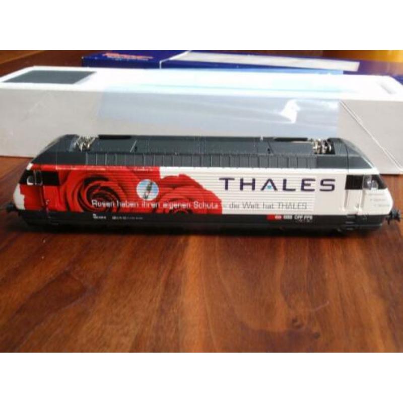 ROCO Re 460 met THALES reclame