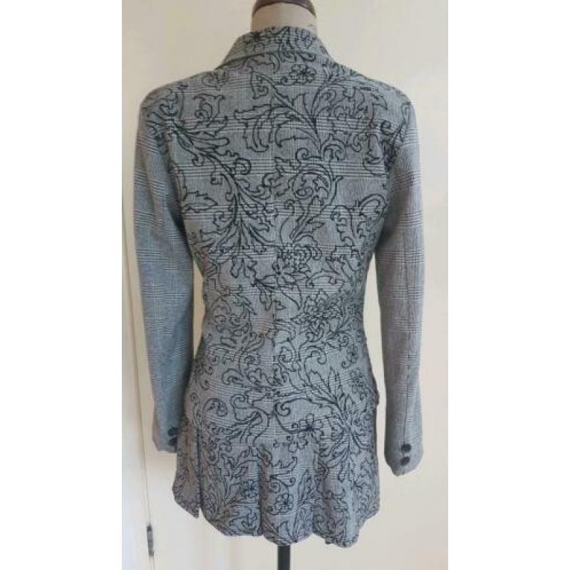 Aparte set met paisley print jasje en rokje