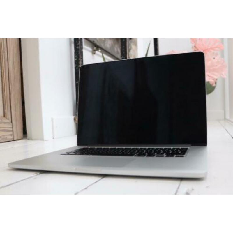MacBook Pro 15 inch (Retina, mid 2012) Zilver