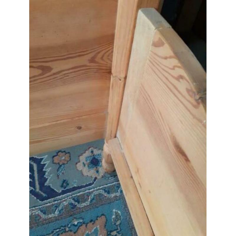Brocante oud grenen bed 180x80