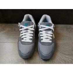 Nike dames sneakers | Maat 38,5 (valt als 38)