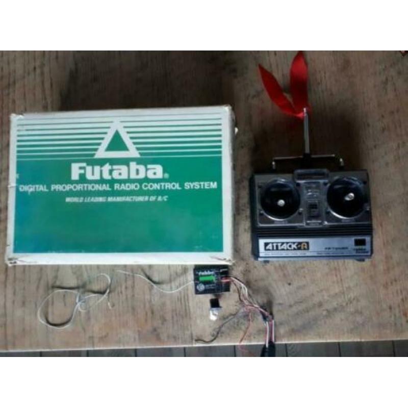 Futaba Attack-r + ontvanger, voor je vintage Tamiya / Kyosho