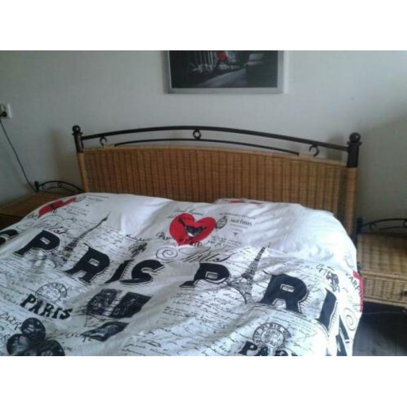 2 persoonsbed. 1.60m (ook hemel)