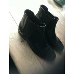 z.g.a.n. zwarte laarsjes van ZARA mt 37