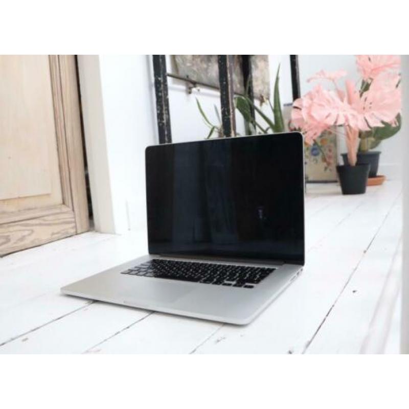 MacBook Pro 15 inch (Retina, mid 2012) Zilver