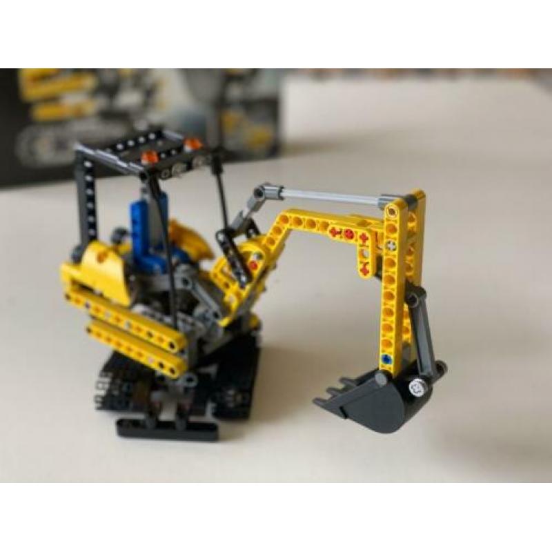 Lego technic compact excavator 8047