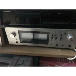Audio apparatuur en luidsprekers