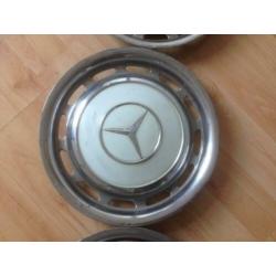 Mercedes retro wieldoppen