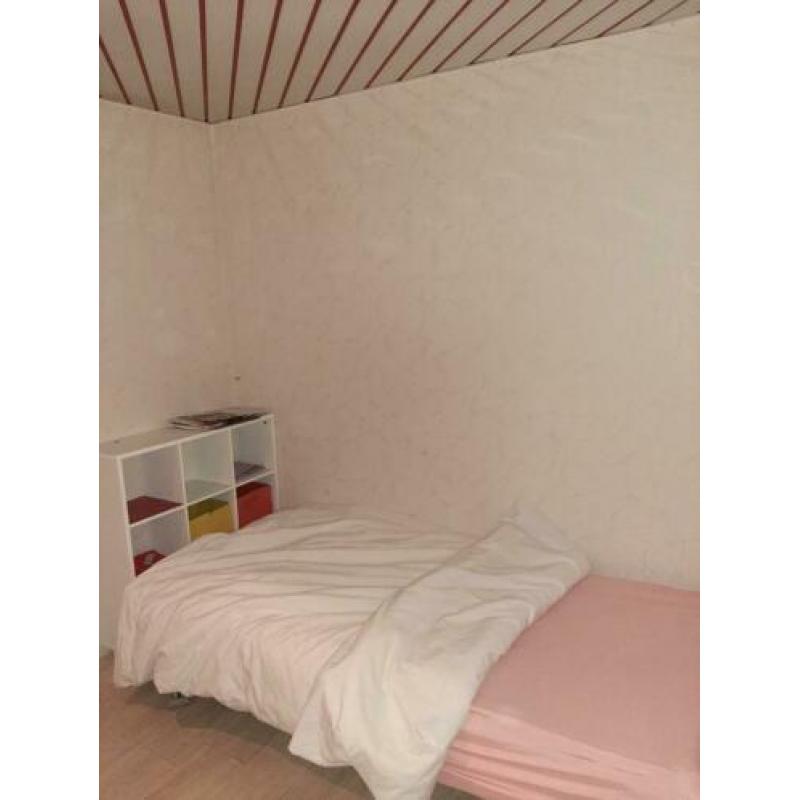 Kamer te huur voor