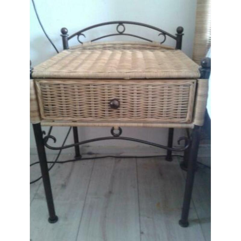 2 persoonsbed. 1.60m (ook hemel)