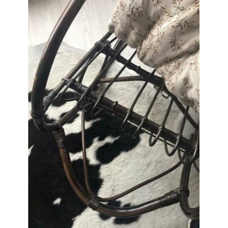 Vintage rotan schommelstoel