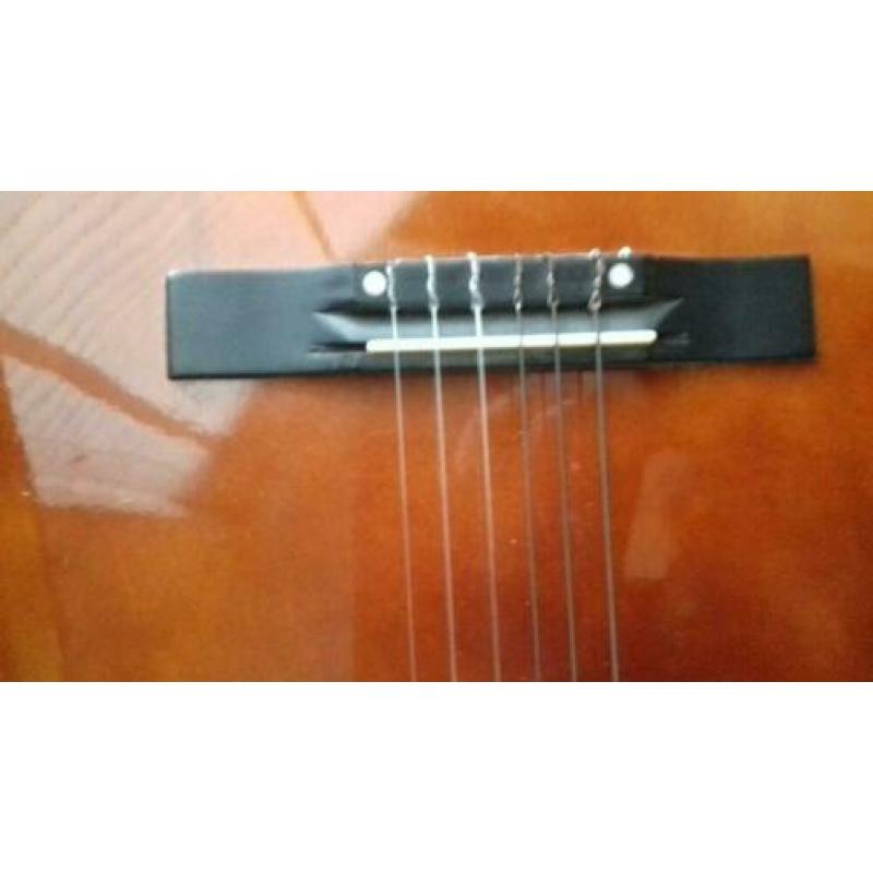 Spaanse kinder gitaar