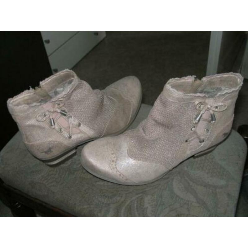 Nieuwe Mustang True Denim dameslaarzen beige maat 40 € 44,95