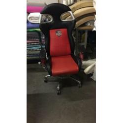 Hele unieke stoel nergens te koop dusa