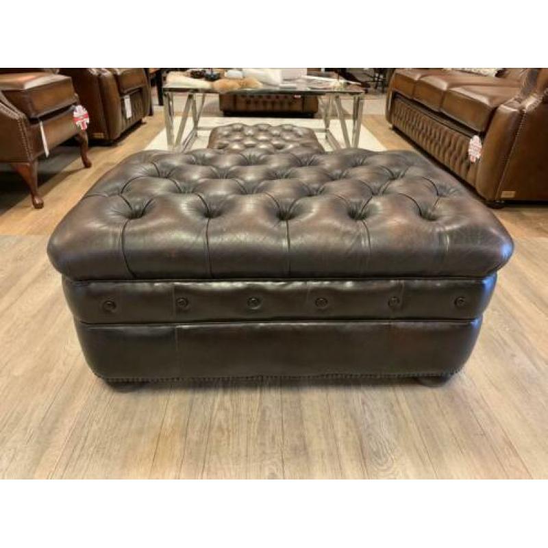 Originele Engelse XL Chesterfield hocker voetenbank