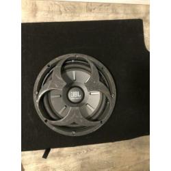 JBL 1000w woofer Passend in BMW318 + versterker