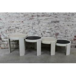 Bijzettafels van Cassina