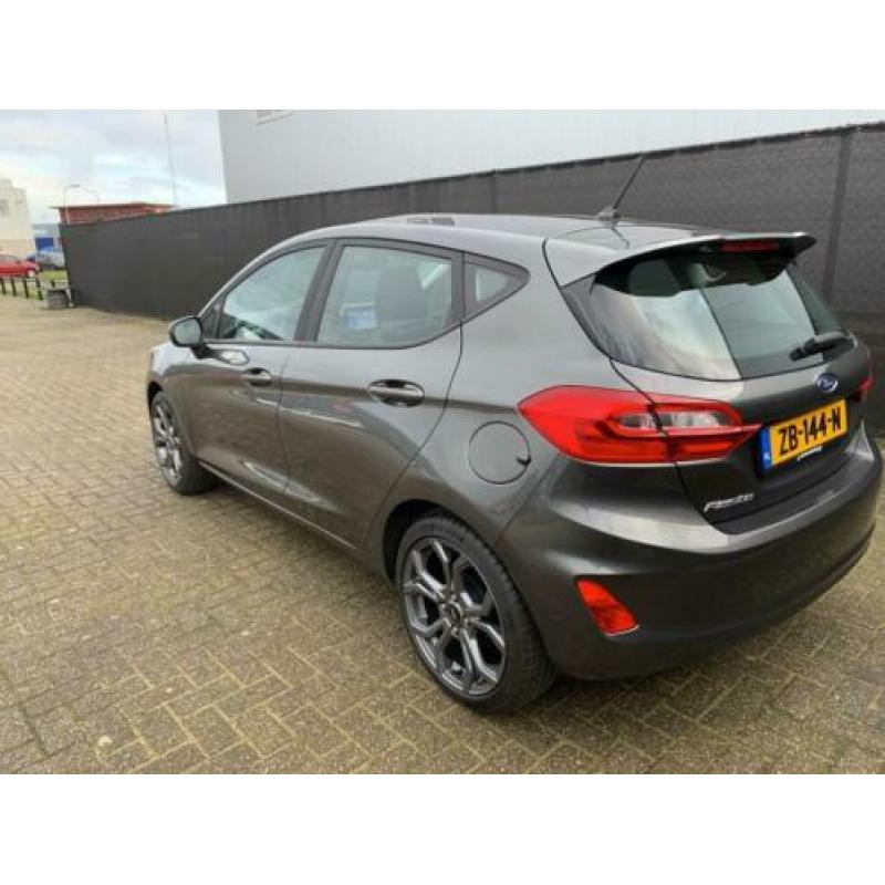Ford Fiesta 1.1 Trend st-line styling - velgen/spoiler/voors