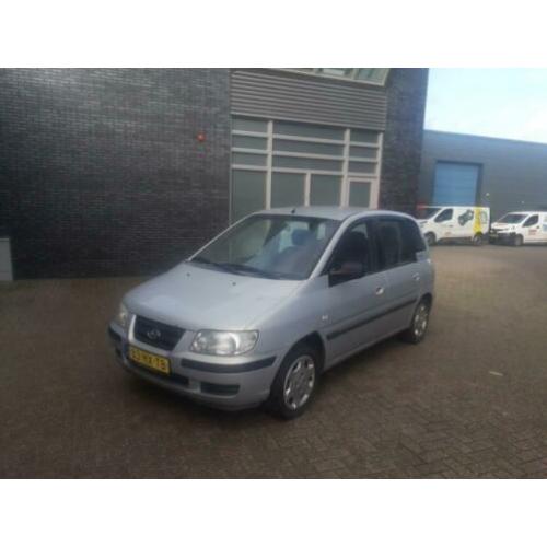 Hyundai Matrix 1.6 2002 Grijs Met nieuwe Apk en N.A.P €950.-