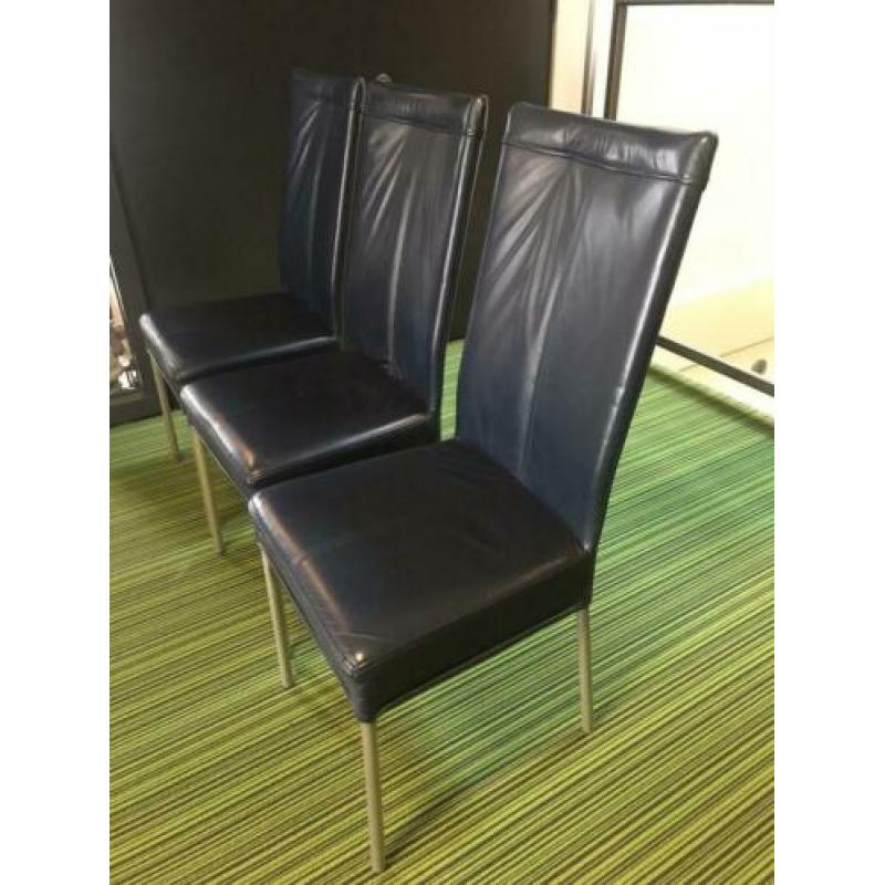 Eettafel met 6 stoelen