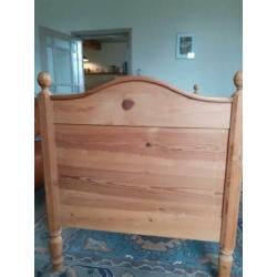 Brocante oud grenen bed 180x80