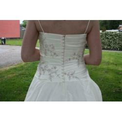 Prachtige trouwjurk maat 38/40