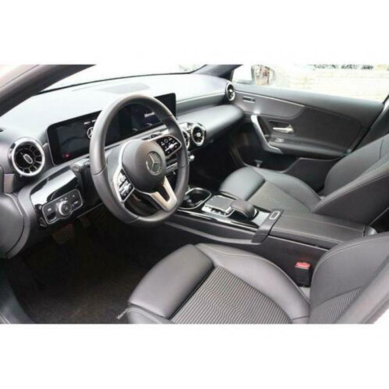 Mercedes-Benz A-Klasse 180 Progressive 7G-DCT Wide Screen Na