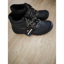 Nieuwe veiligheid schoenen s3 Hooge met stalen neus maat 42