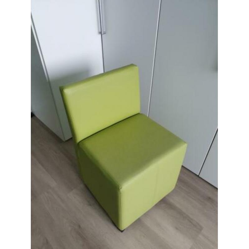 Leuk, verrijdbare stoel in leatherlook, kleur lime / mintgro