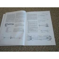 Boek Automobieltechniek ( Het chassis)