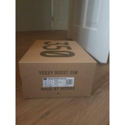 Yeezy boost 350 v2 tail light maat 43 1/3